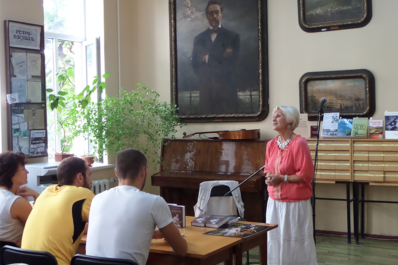 Актриса Вера Петровская