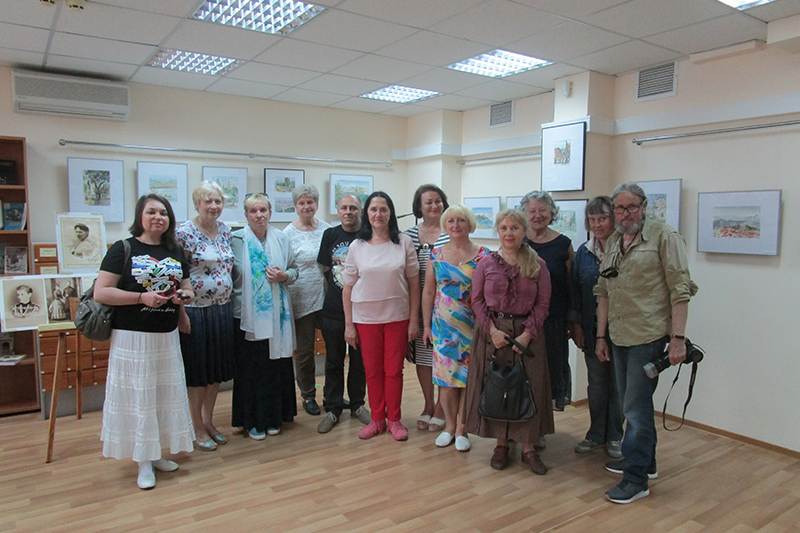 Знакомство с книжной экспозицией